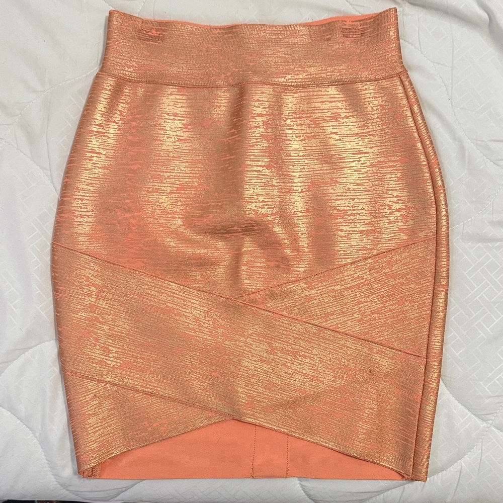 Chic Metallic Pencil Skirt
